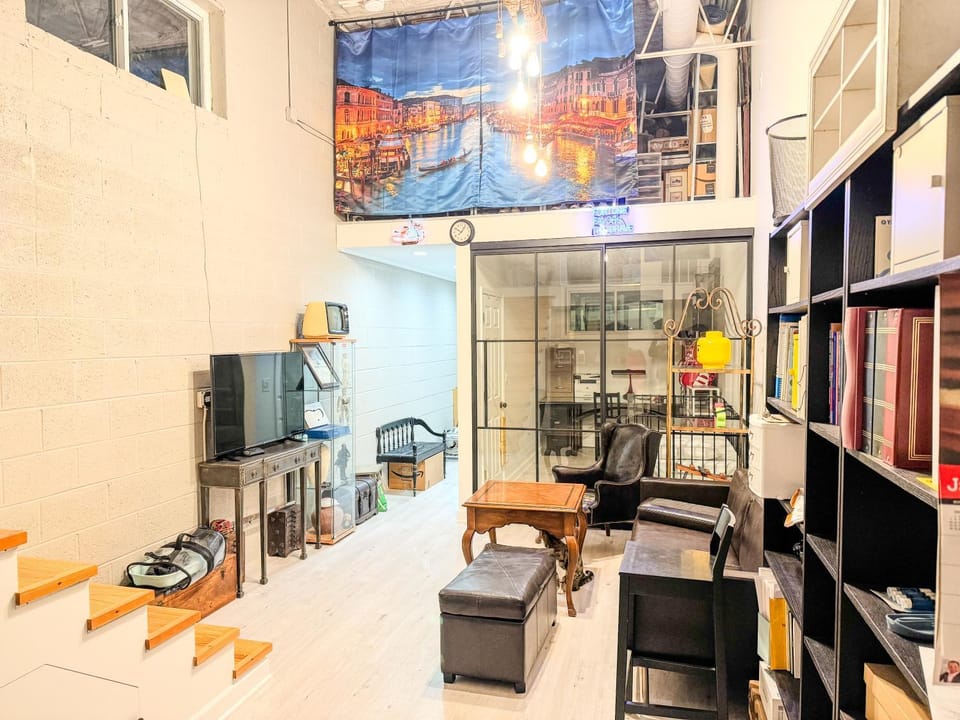 Comfort West Urban Chicago loft house Apartment in Chicago
