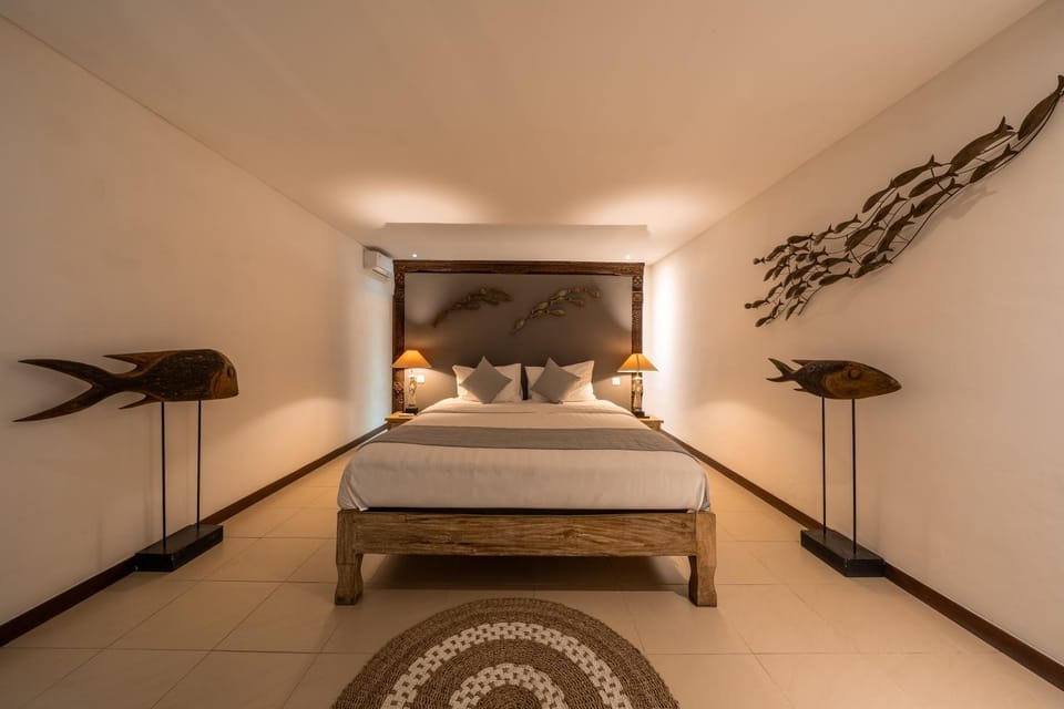 3BDR Villa with Pool Jacuzzi - Canggu Villa in North Kuta