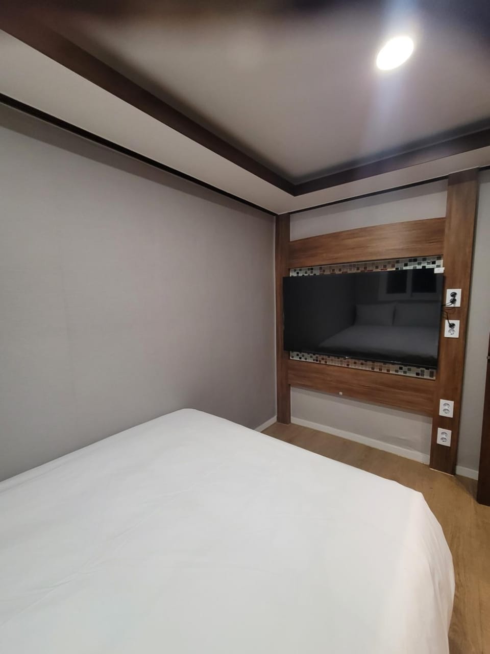 서울 7호선 춘의역 stay M Hotel in Seoul