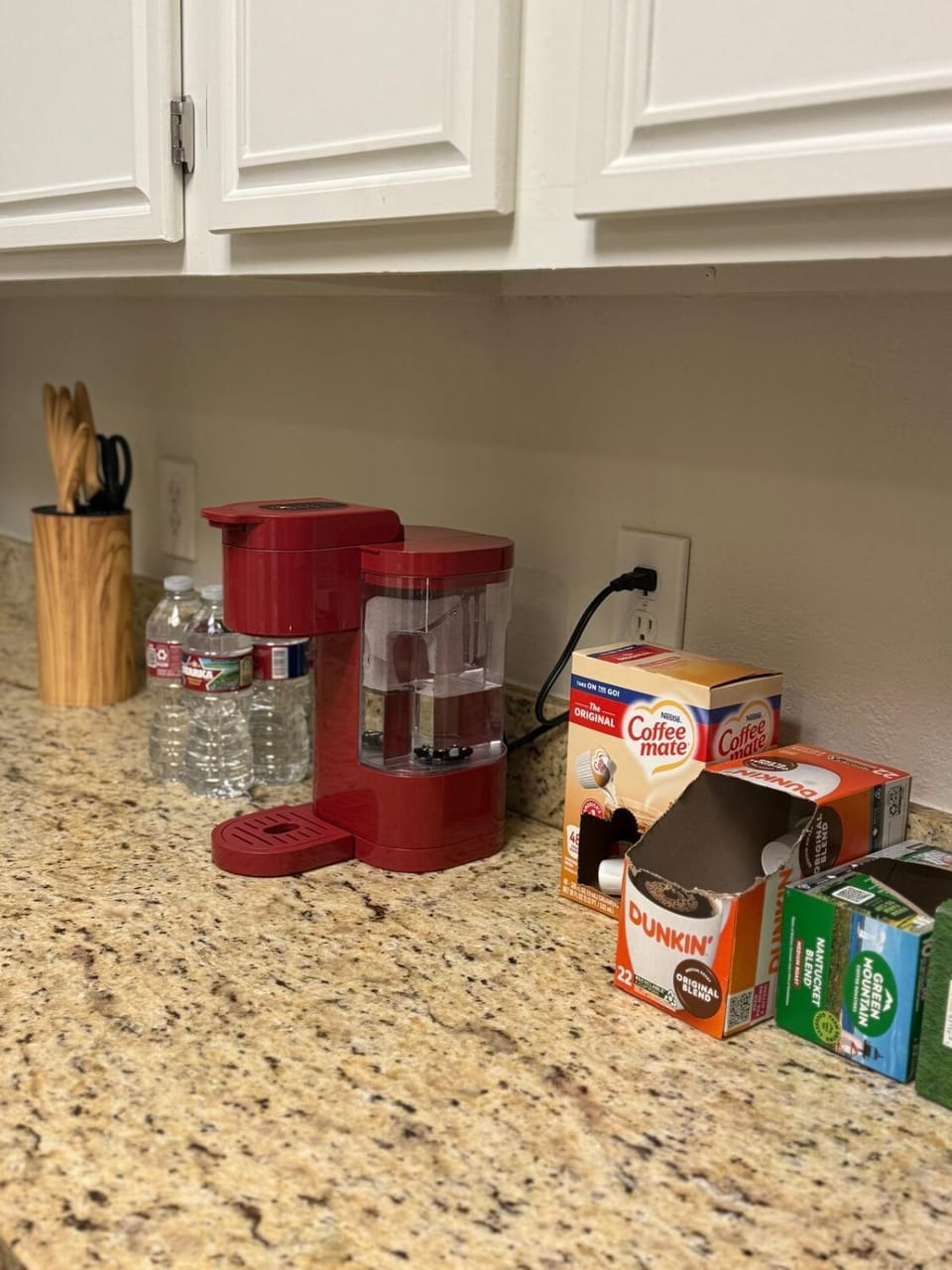 Coffee/tea facilities, Kitchen or kitchenette