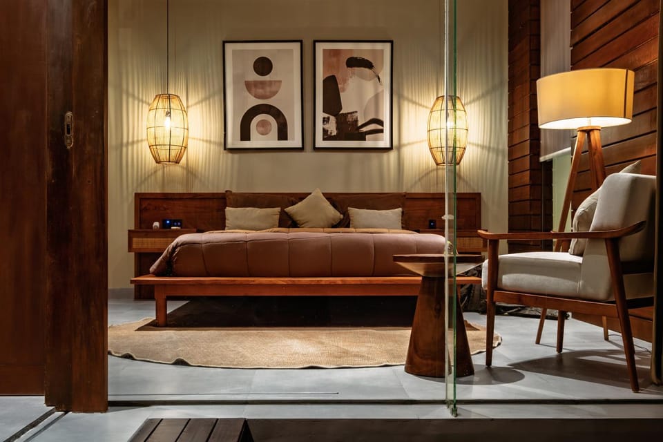 Bed, Living room, Seating area, Bedroom