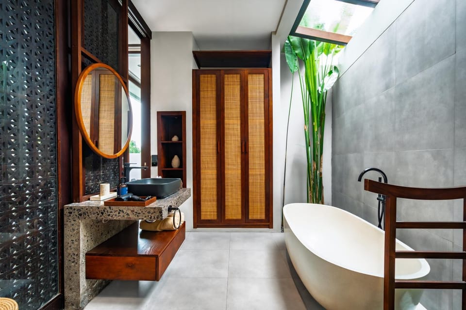 Bathroom, Bath