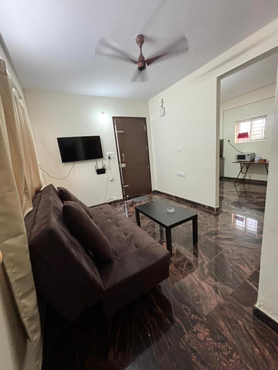 GreenCanopyLiving - Premium 1BHK 27th Main Apartment in Bengaluru