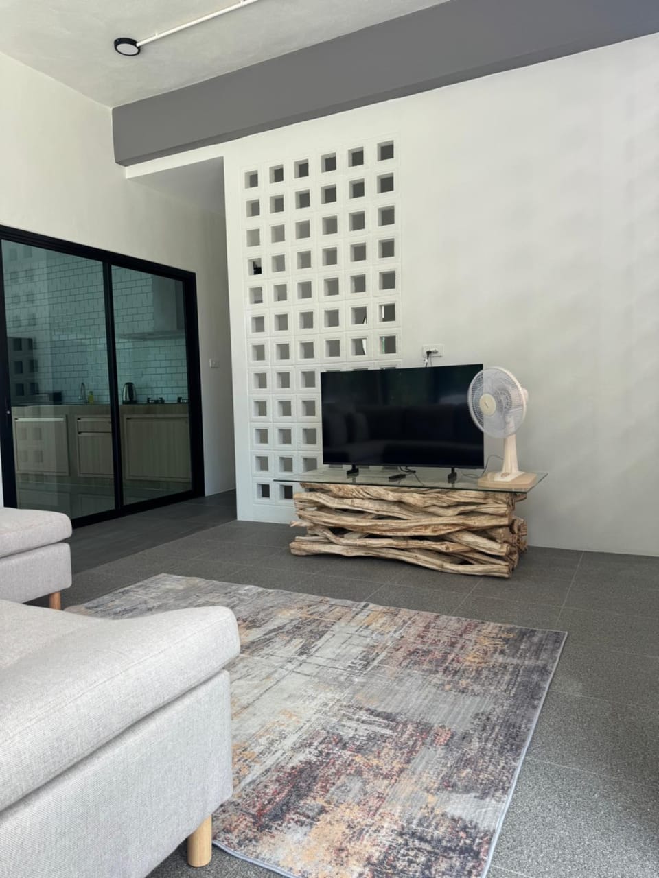 Communal lounge/ TV room, TV and multimedia, Living room, Seating area, Evening entertainment