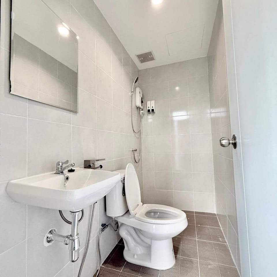 Shower, Toilet, Bathroom, bidet