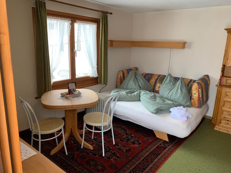 Cottage Grundschera Engadin Apartment in Canton of Grisons