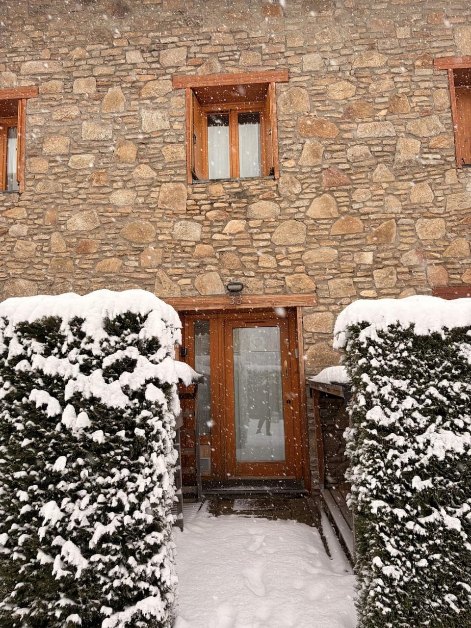 Property building, Day, Winter