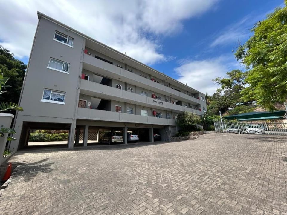 Number 5 Beau Rivage Apartment in Knysna