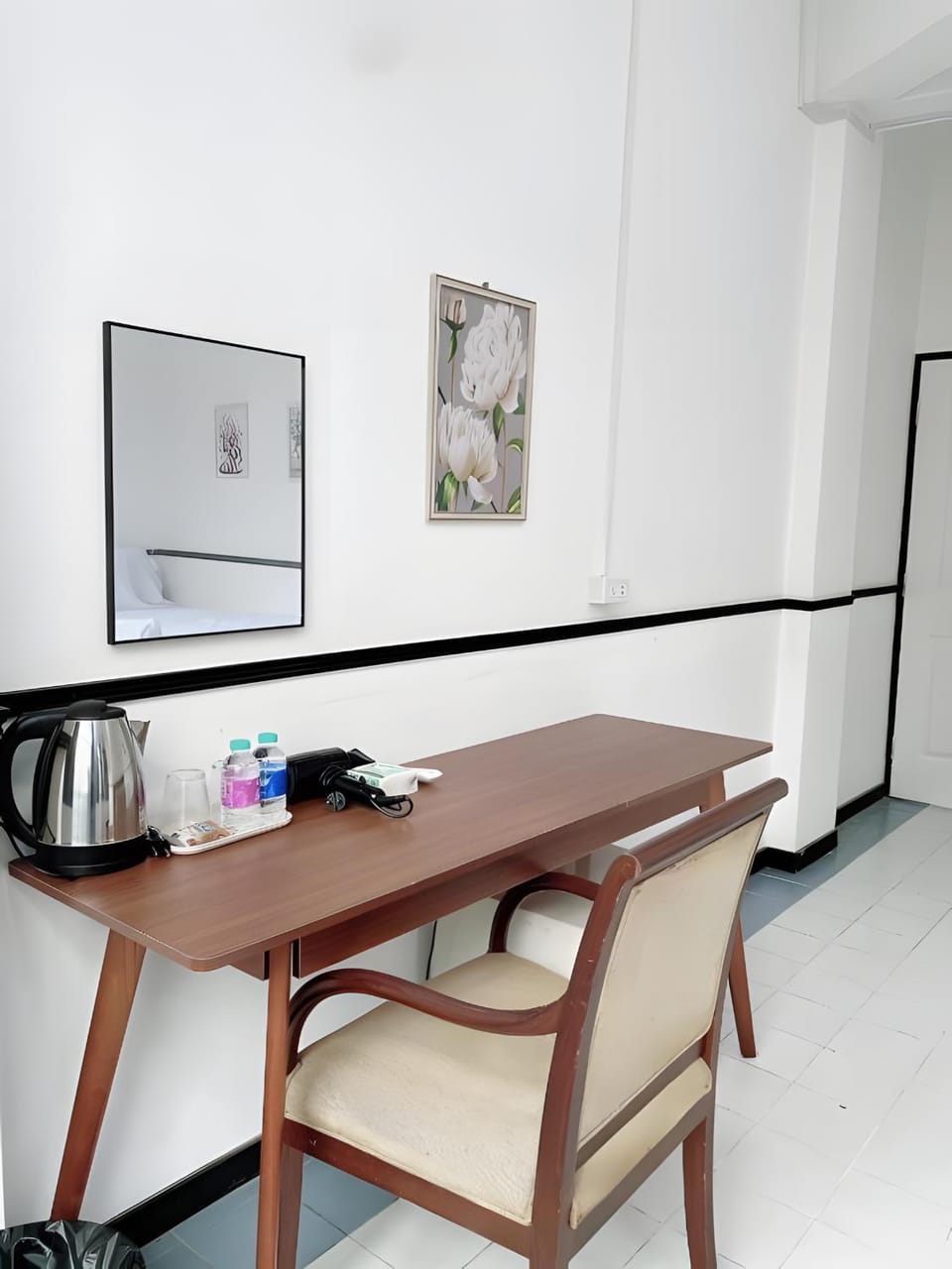 Seating area, Dining area