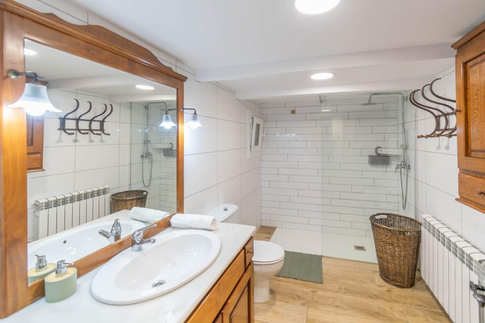 Shower, Bathroom, Bath