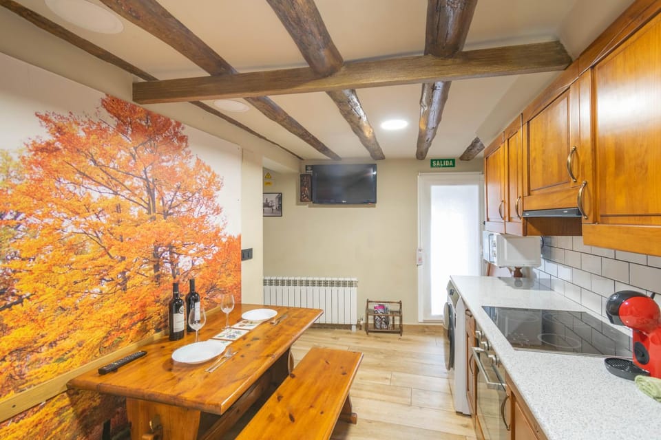 Kitchen or kitchenette, Family
