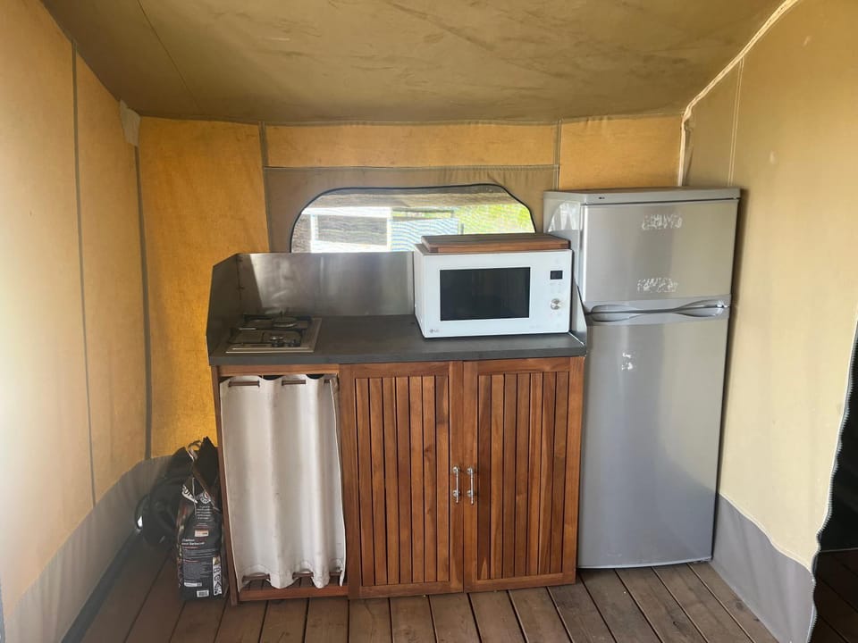 Tente KENYA Luxury tent in Nouvelle-Aquitaine