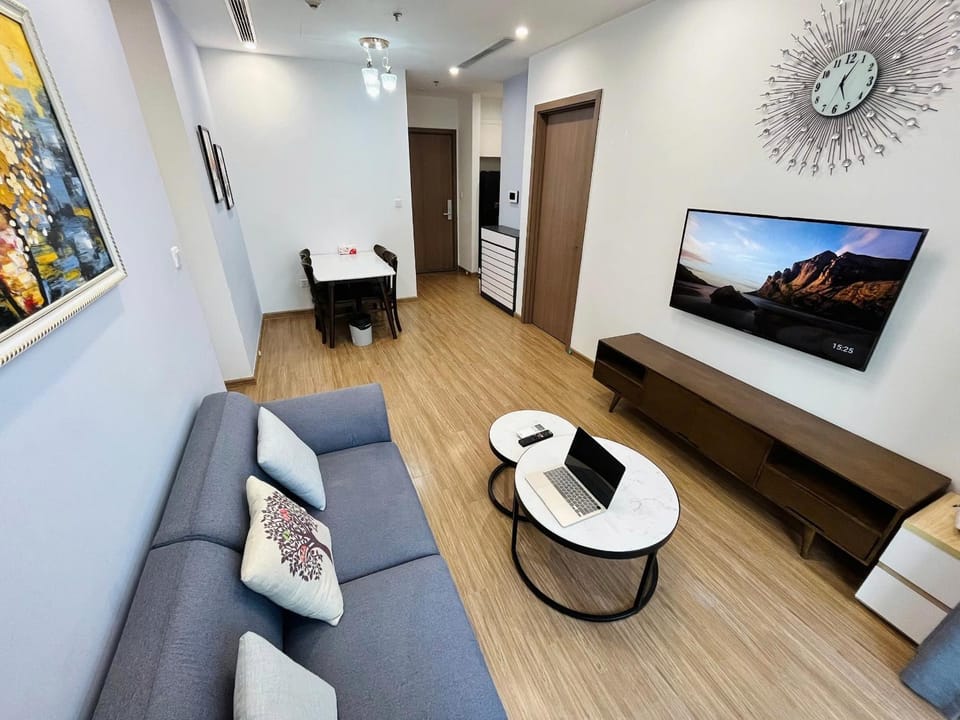 Communal lounge/ TV room, Bed, TV and multimedia, Living room, Photo of the whole room, Seating area, Dining area, Evening entertainment, Bedroom