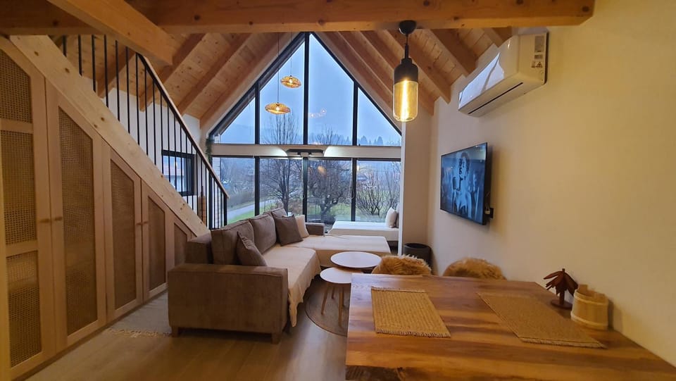 Hazel House House in Montenegro