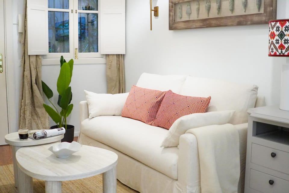 Living room, Lounge or bar