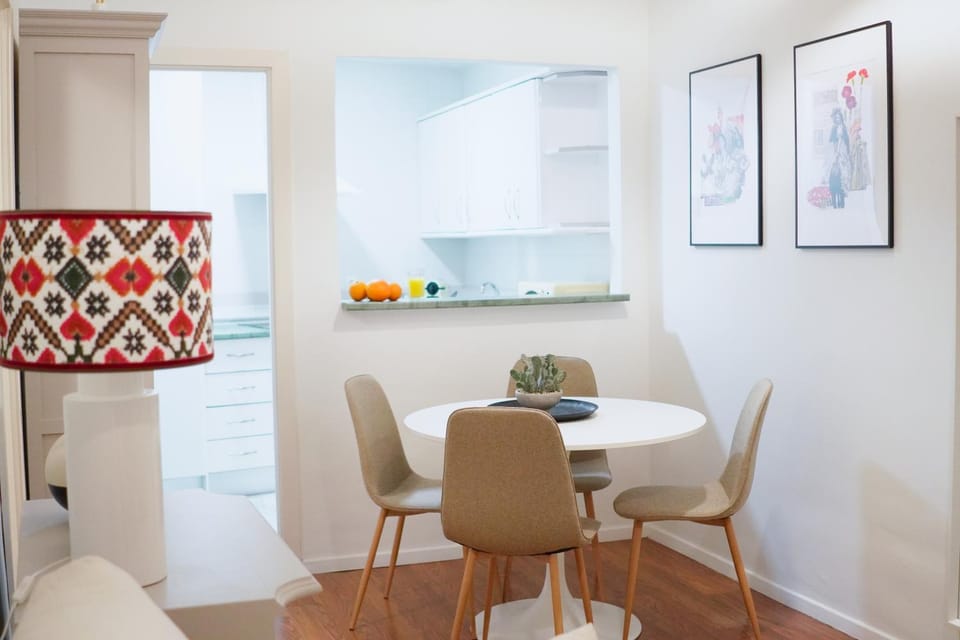 Dining area, kitchen