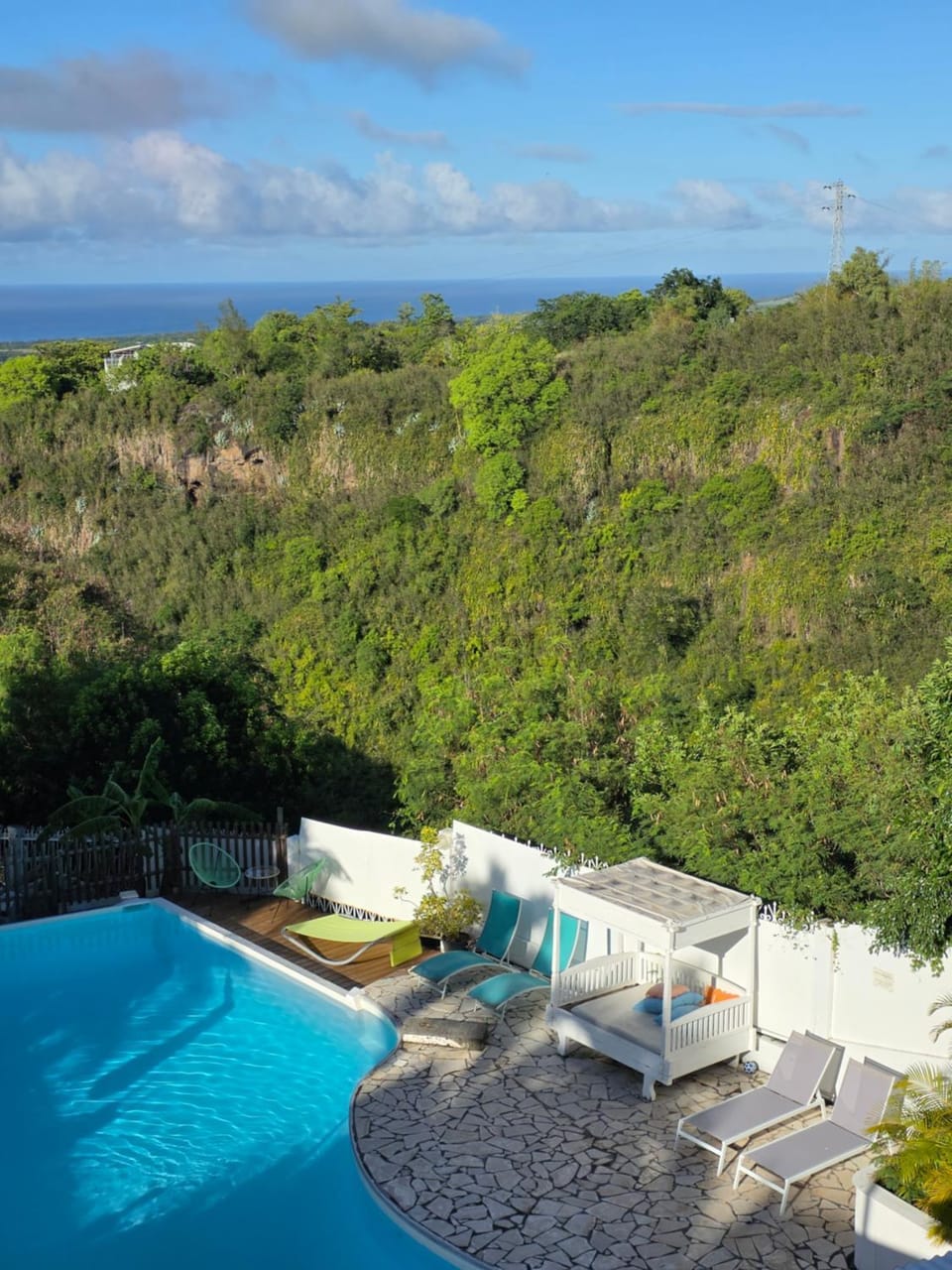 Mountain view, Sea view, Swimming pool