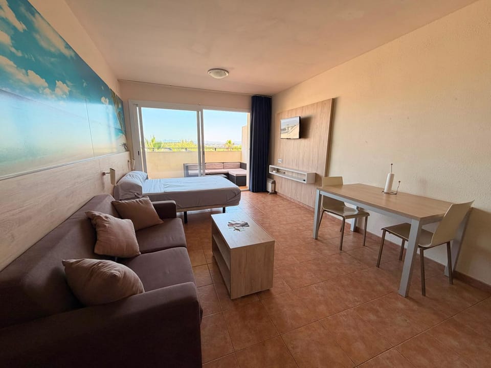Festival village- SEA VIEWS Apartment in Salou