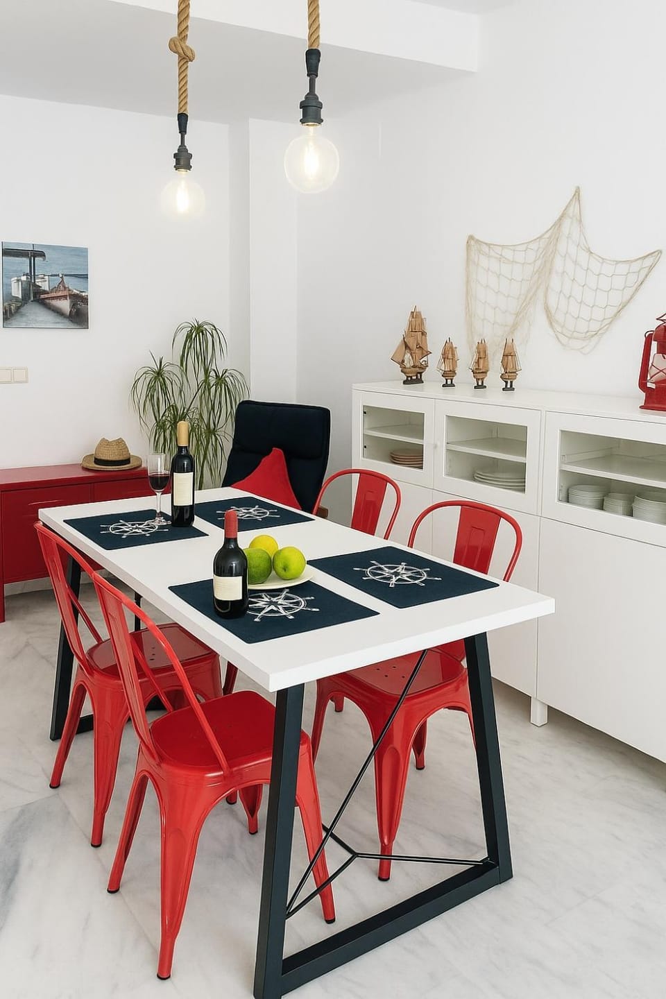Living room, Dining area