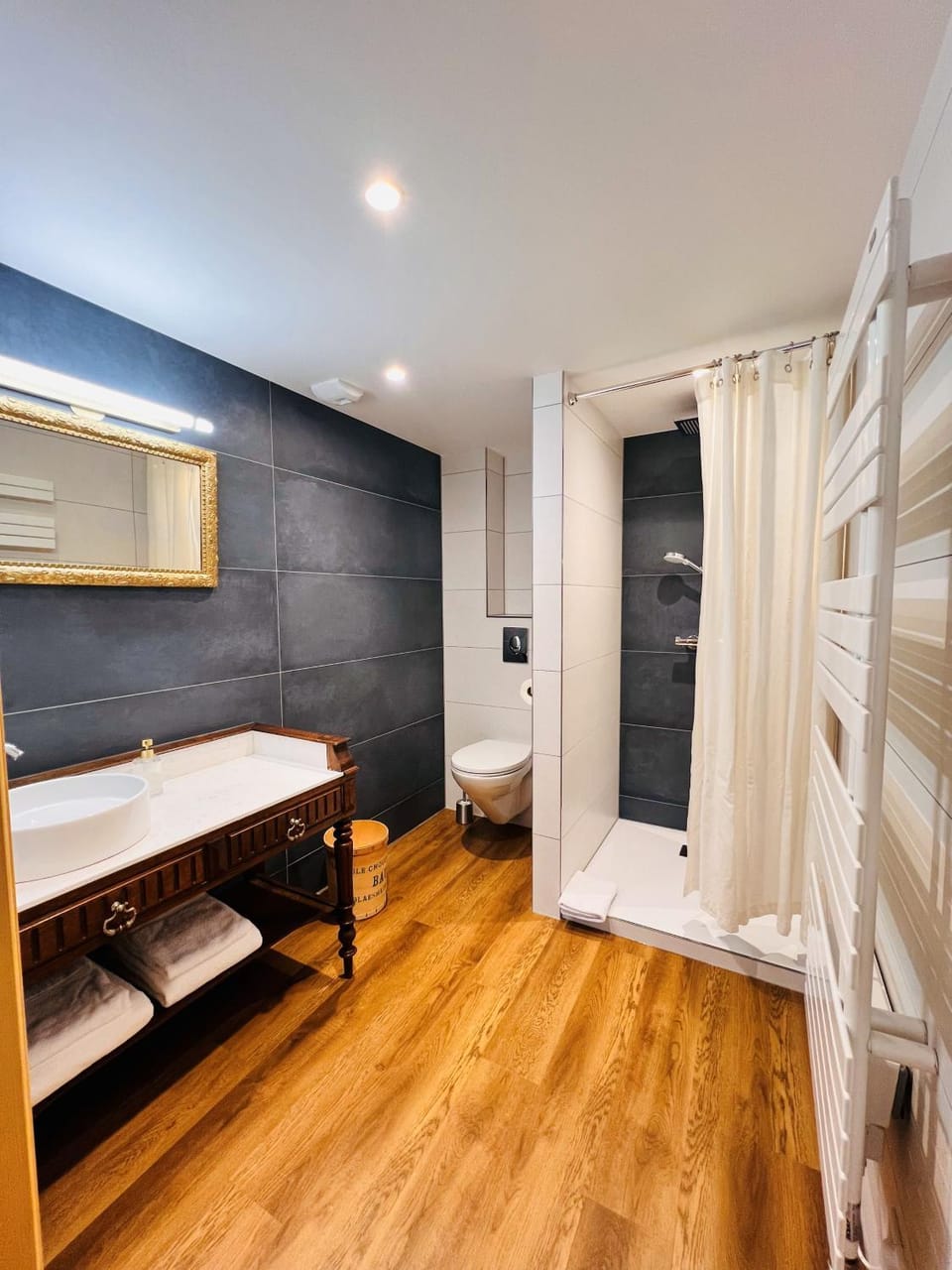 Maison village, proche aéroport Strasbourg Entzheim , idéale déplacement professionnel House in Grand Est