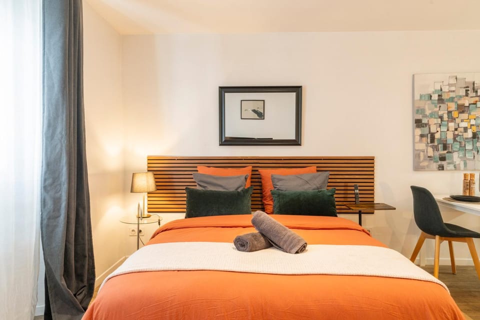Bed, Bedroom
