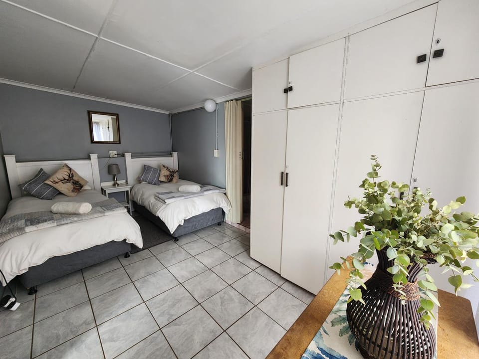 Prieskapoort Jagherbergh Apartment in South Africa