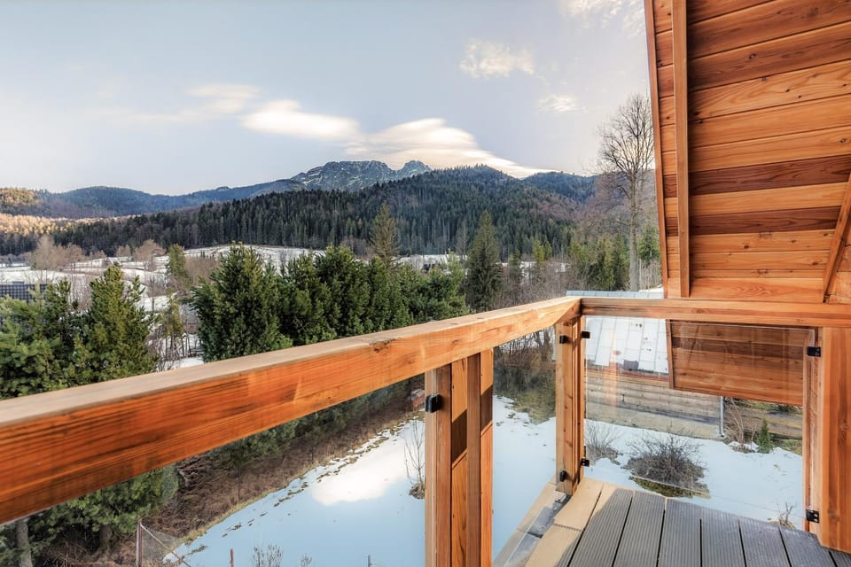 View (from property/room), Balcony/Terrace, Mountain view