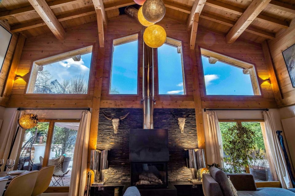 Design chalet with pool & jacuzzi Chalet in Chamonix