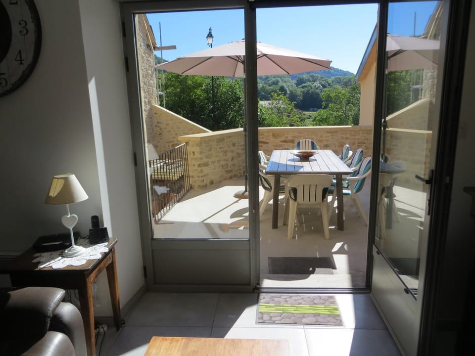 Balcony/Terrace, Garden view