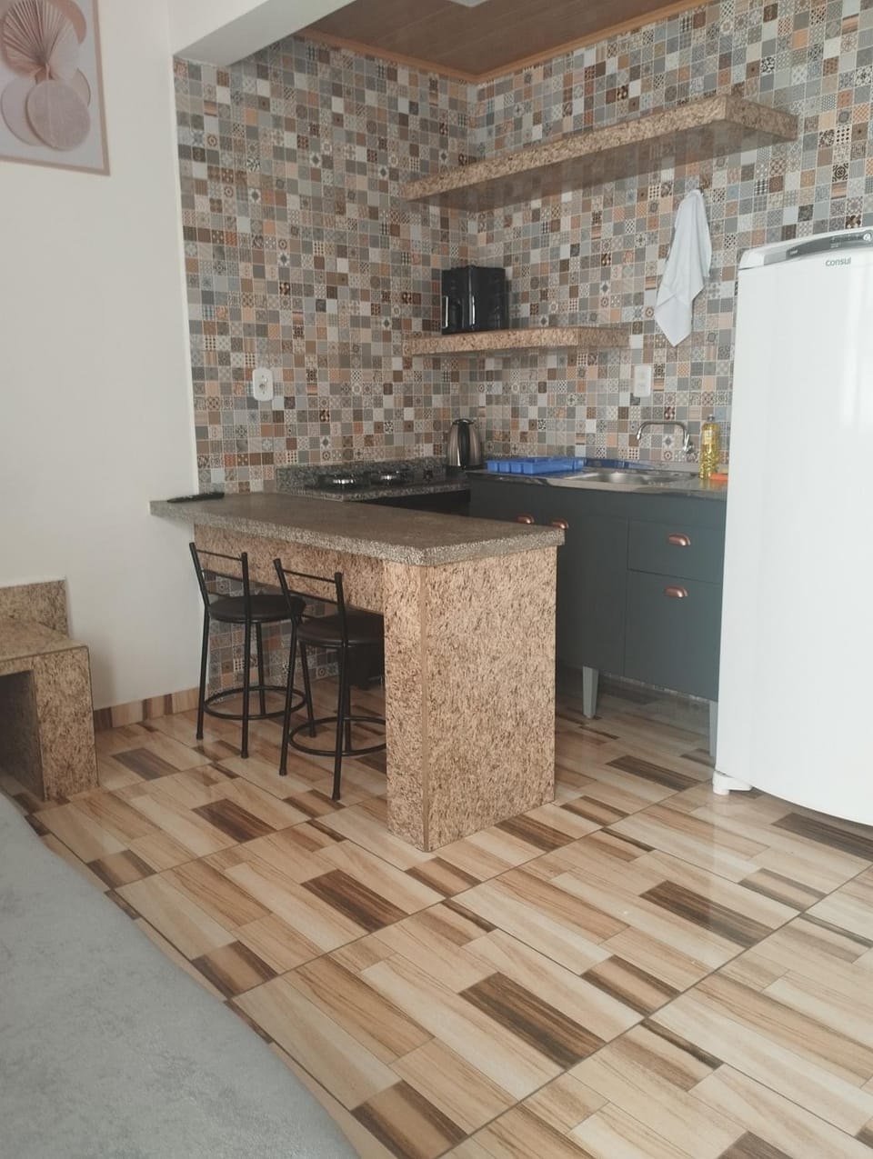 Loft estilo kitnet sem garagem próx Mega atacado da Guaíra Apartment in State of Paraná