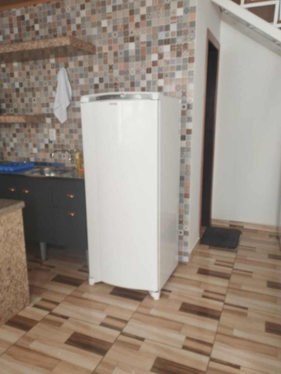 Loft estilo kitnet sem garagem próx Mega atacado da Guaíra Apartment in State of Paraná