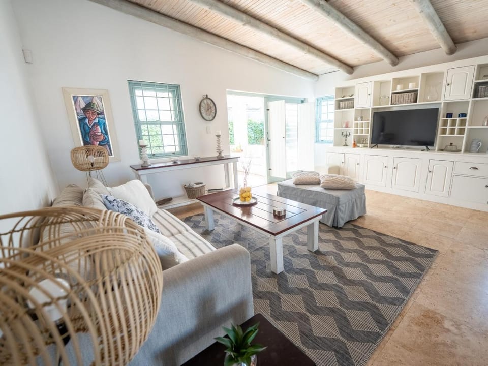 Lounge or bar