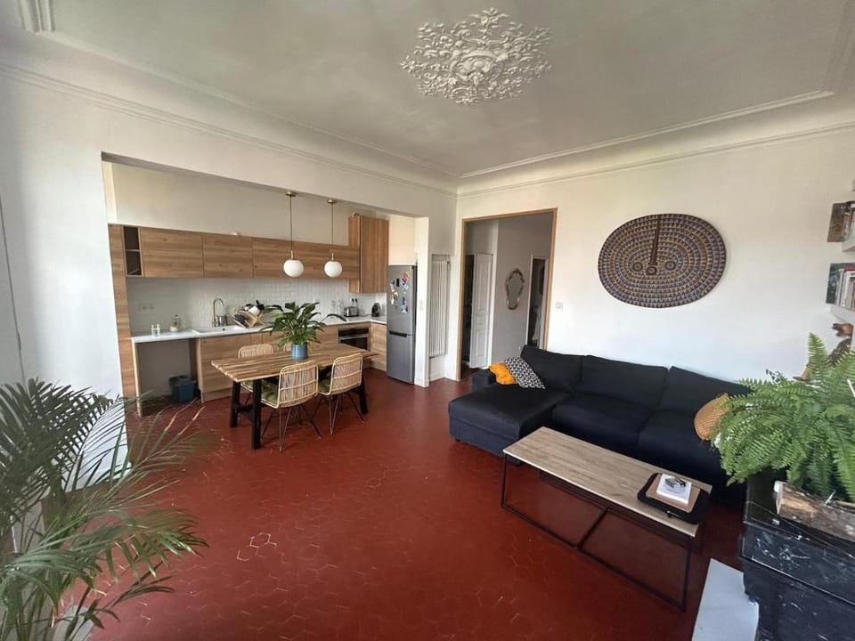 Notre Dame Vieux-Port Apartment in Marseille