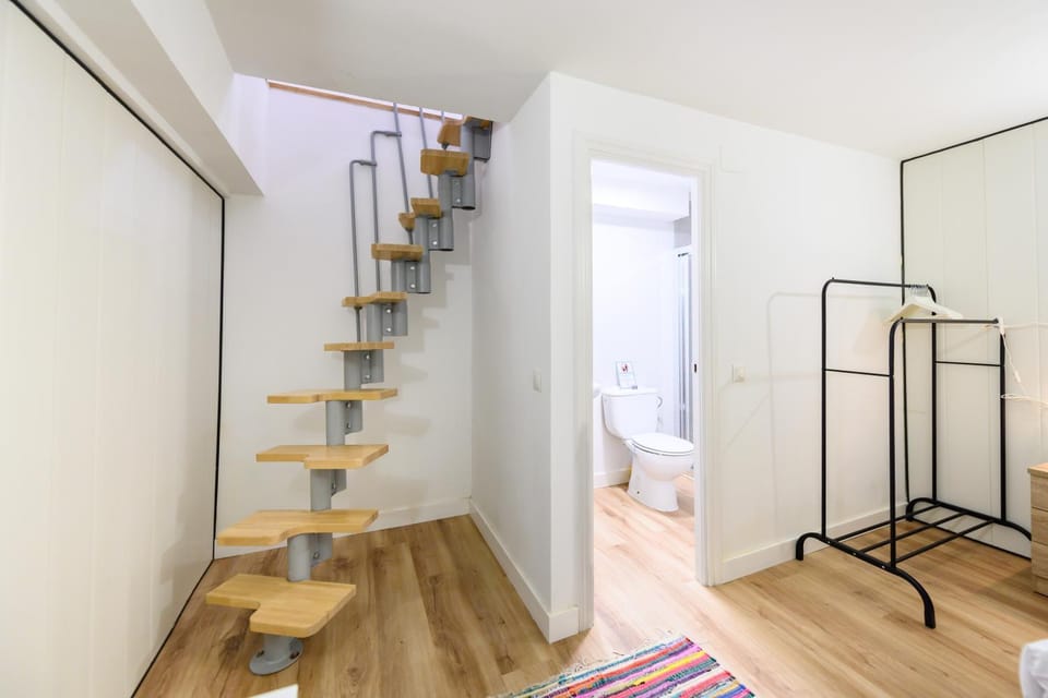LCE3 Amplio y moderno piso de 4 dormitorios Apartment in Madrid