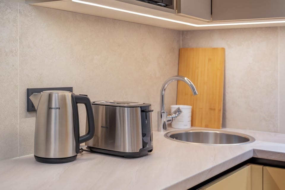 Coffee/tea facilities, Kitchen or kitchenette