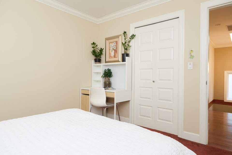 Cozy Room with Private Washroom in Central Location House in Vancouver