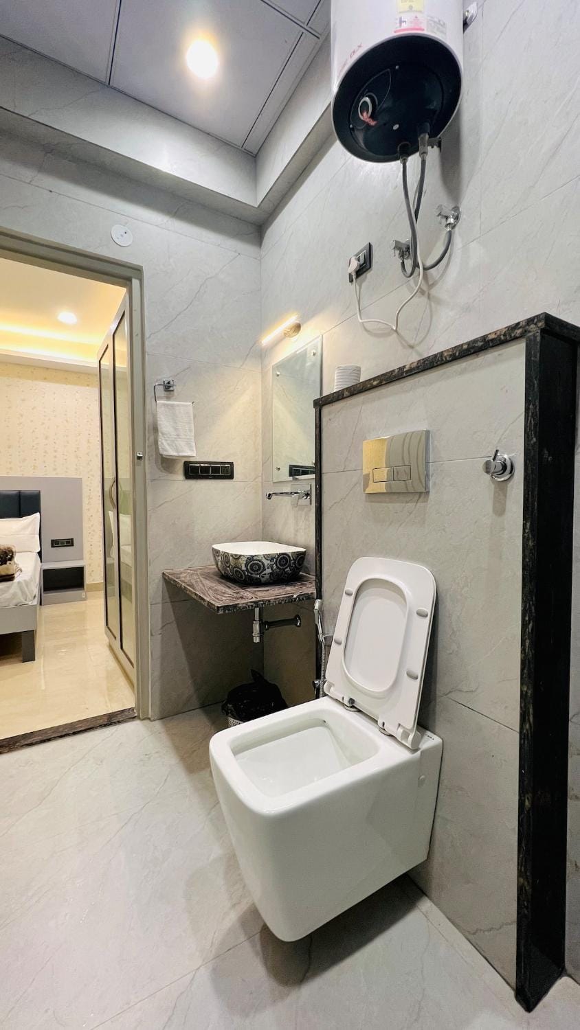 1 BR Cozy Stay near Old City with Restaurant Apartment in Jaipur