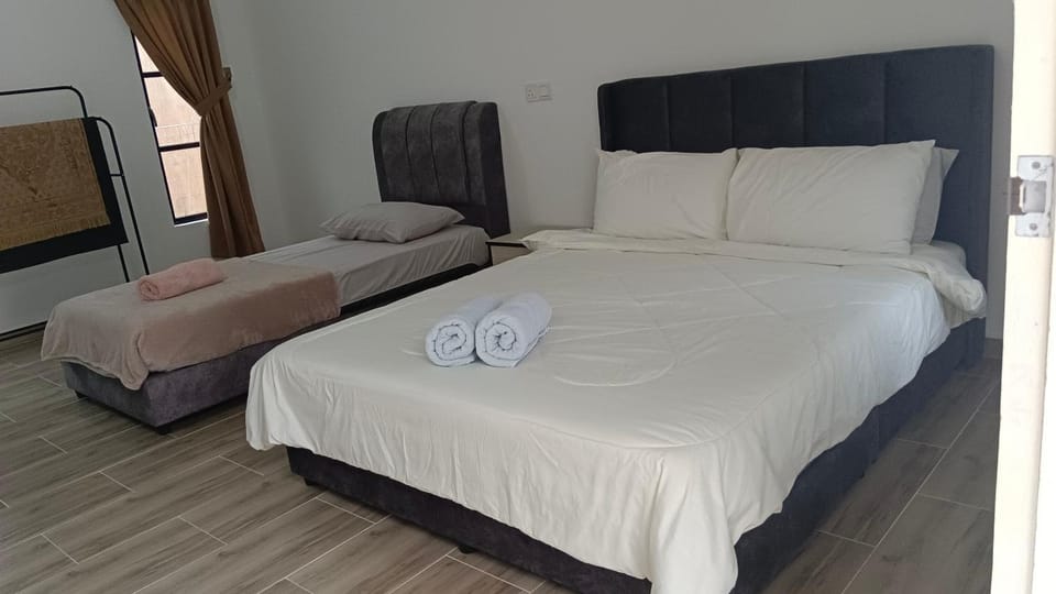 Makok Seaview roomstay Vacation rental in Terengganu, Malaysia