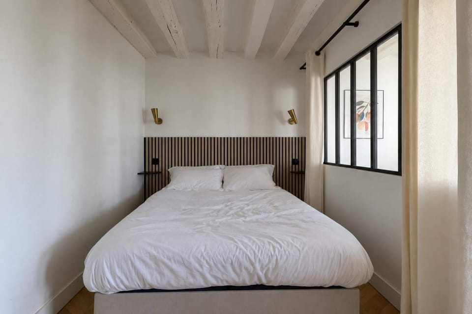 Stylish & Comfortable Flat near the Seine Apartment in Paris