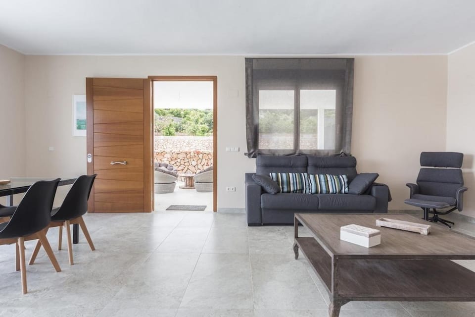 White House with MINIGOLF 10 minutes from Cullera Villa in Ribera Baixa