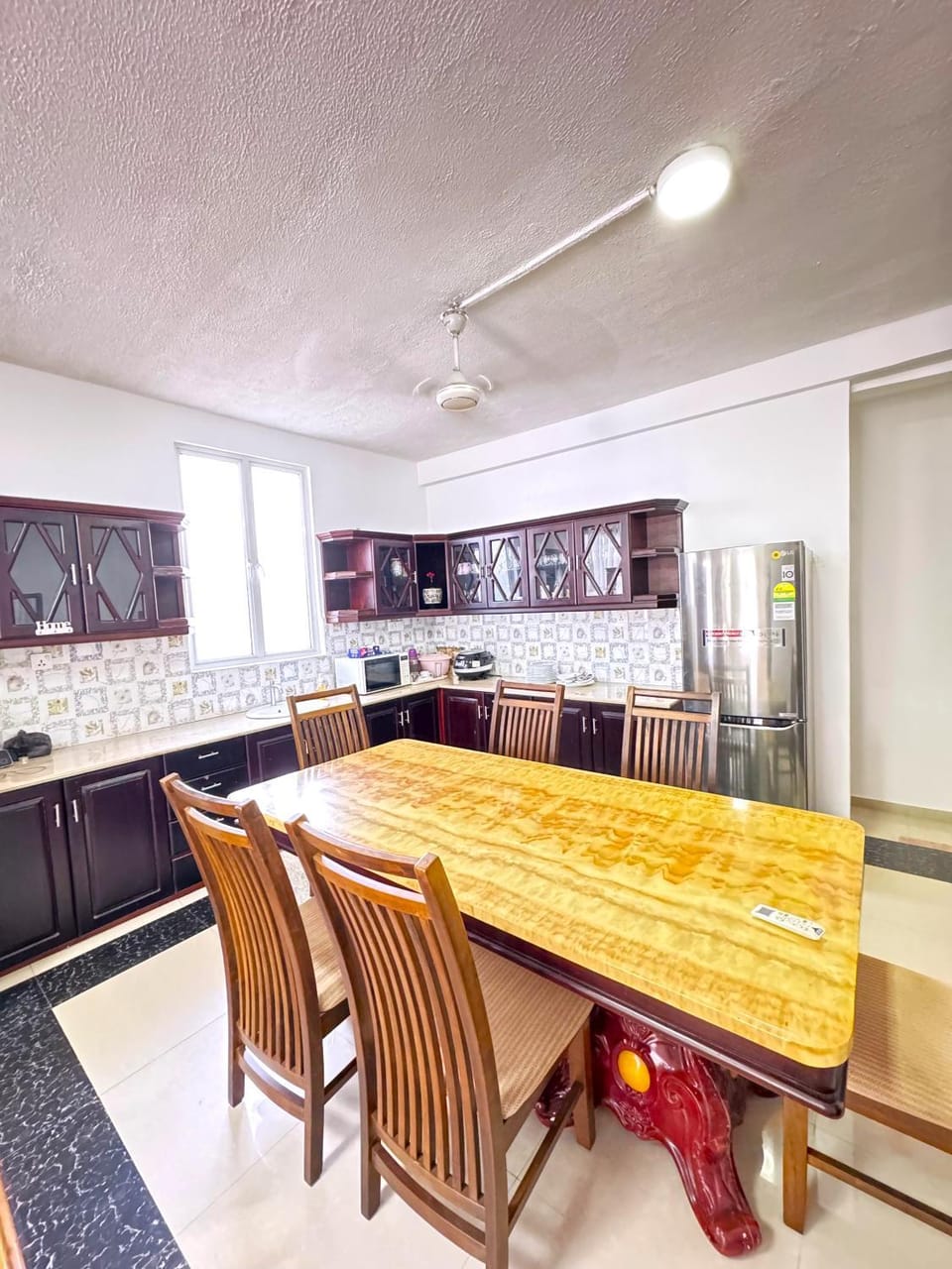 Kitchen or kitchenette, Kitchen or kitchenette, Lobby or reception, Seating area, Dining area