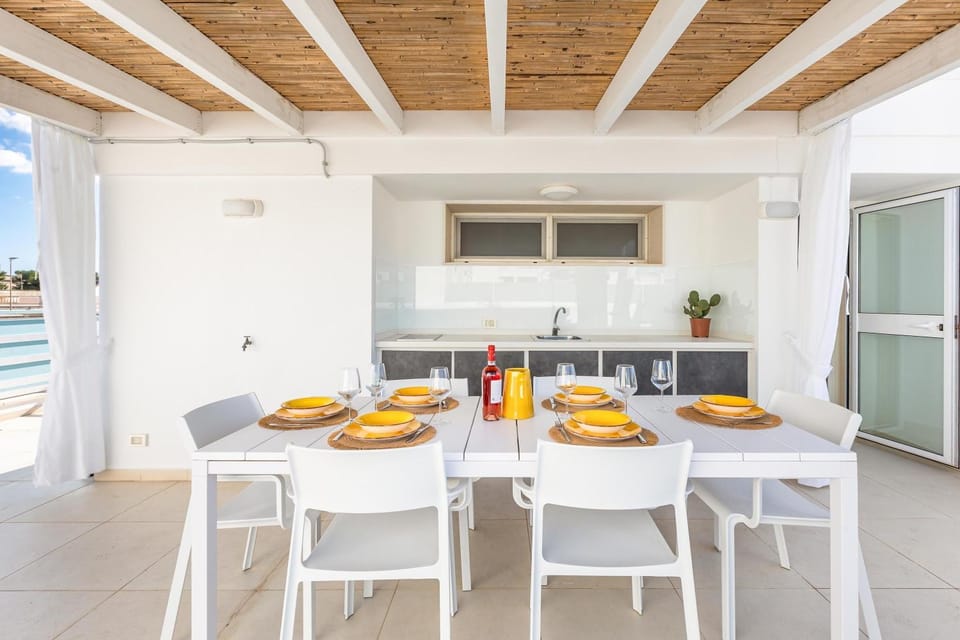 Patio, Kitchen or kitchenette
