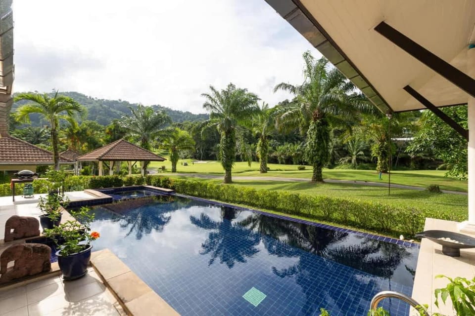 Pool view, Swimming pool