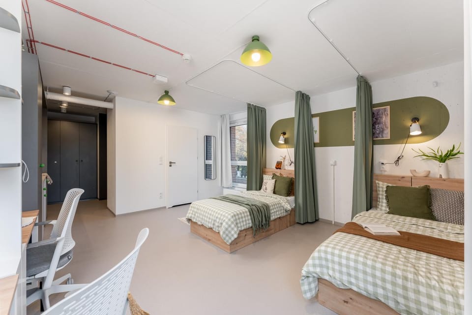 Bed, Photo of the whole room