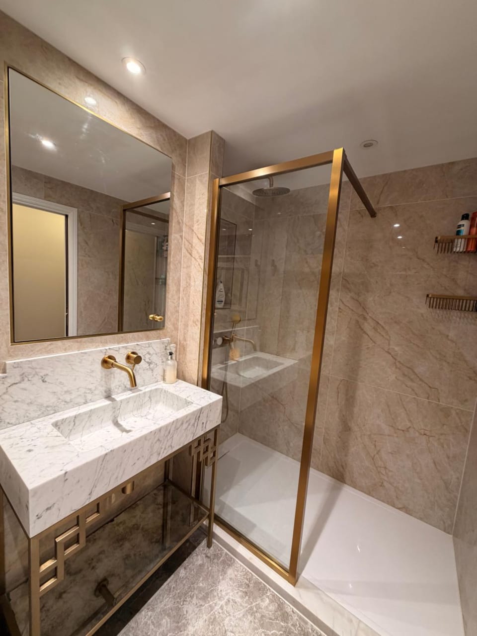 Stunning Central Soho 1-Bed Apartment in City of Westminster