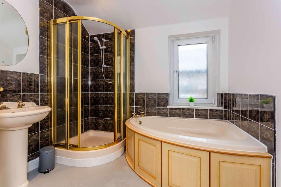 Bright & Spacious 3 BR House in Haltwhistle House in Haltwhistle