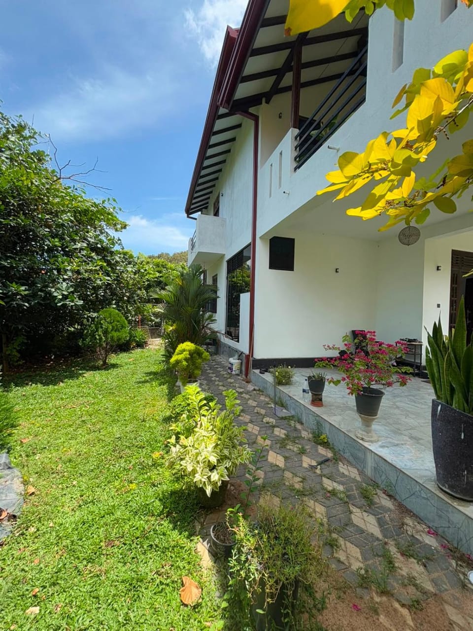 Property building, Garden, Garden view