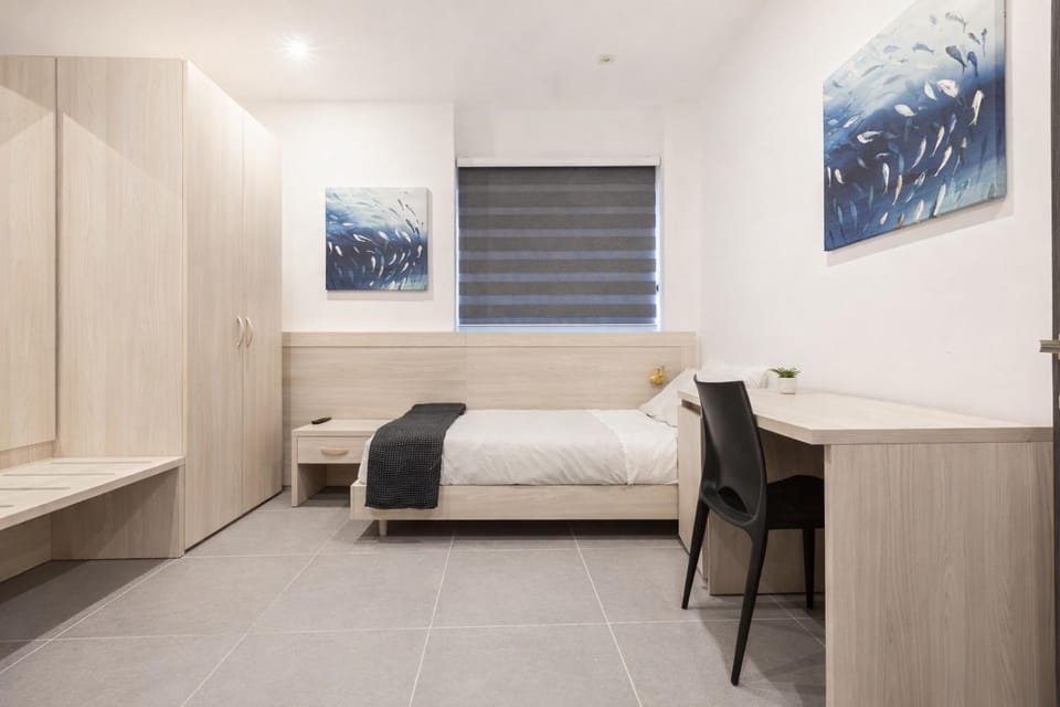 Bed, Photo of the whole room, Bedroom, hair dresser