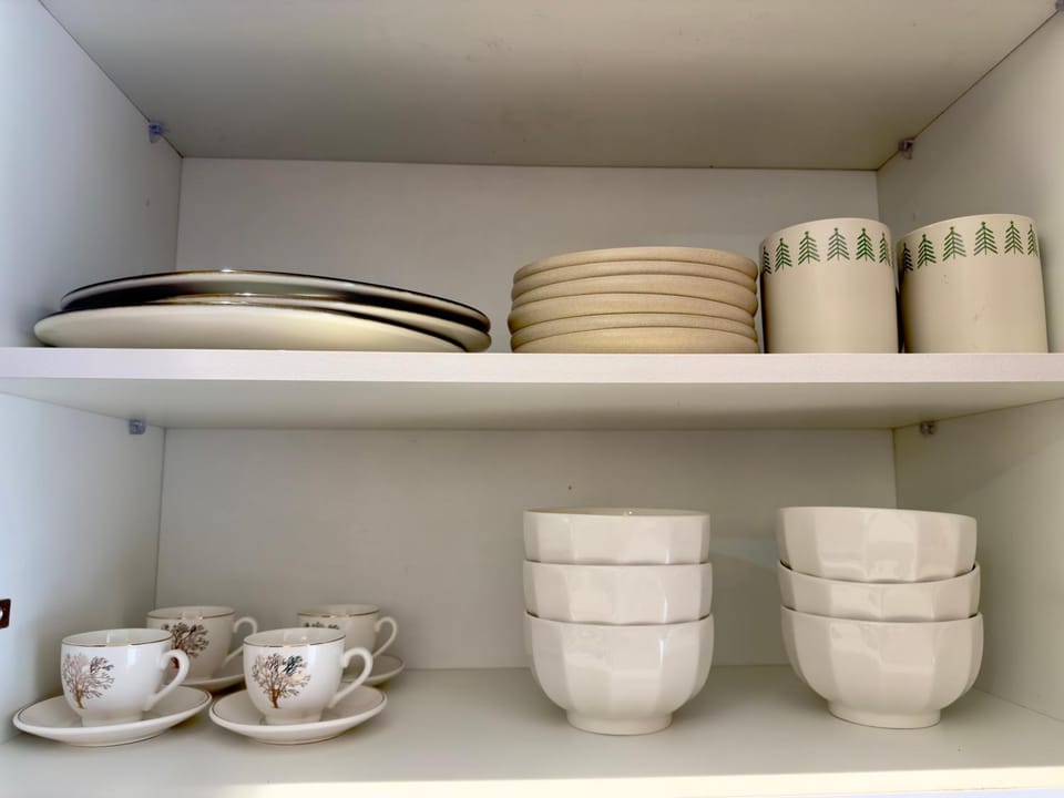 Coffee/tea facilities, kitchen, kitchen