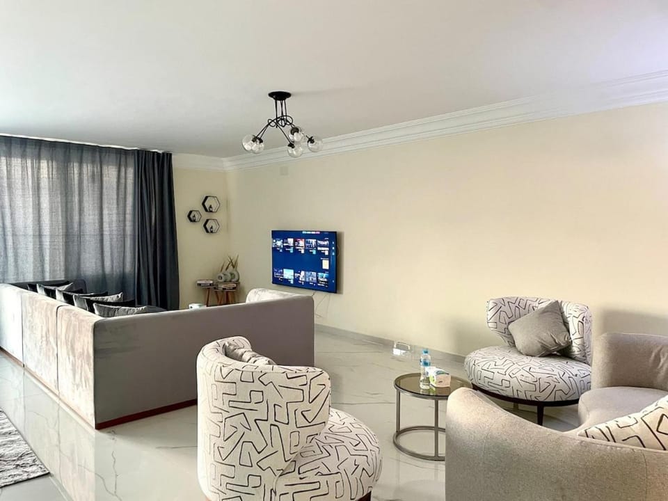 Exclusive 3BR Retreat Nile and Pyramids Views Maadi Prime location Apartment in Cairo Governorate
